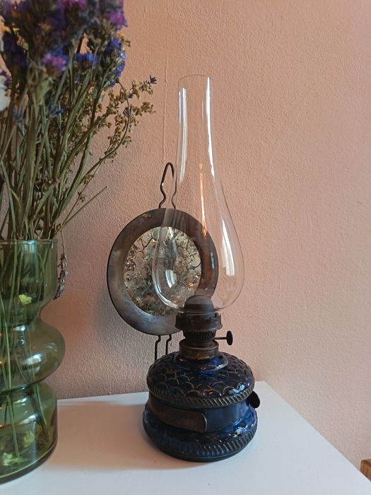 Старинна гасена лампа