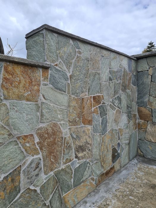 Piatra decorativa , Marmură thassos și Travertin