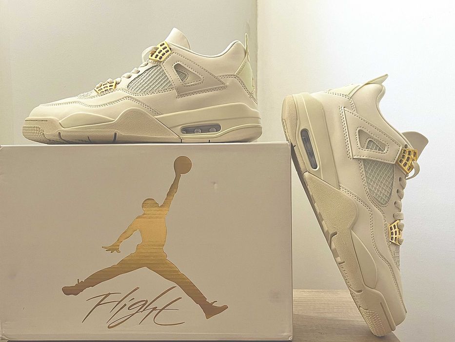Air Jordan 4 "Metallic Gold" - 44 EU