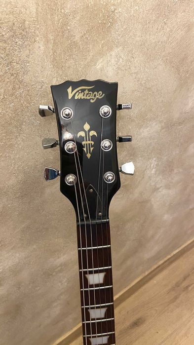 Vintage SG китара
