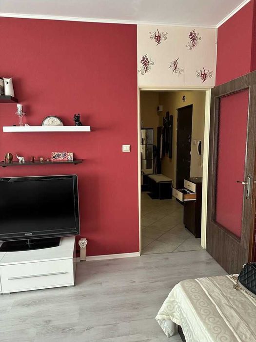 Продава се Едностаен апартамент в София, Люлин 8 - 45 кв.м за 2778 €/кв.м - Снимка #3