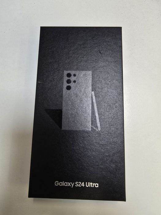 Samsung Galaxy S24 Ultra 12/512 GB  Гаранция Plesio