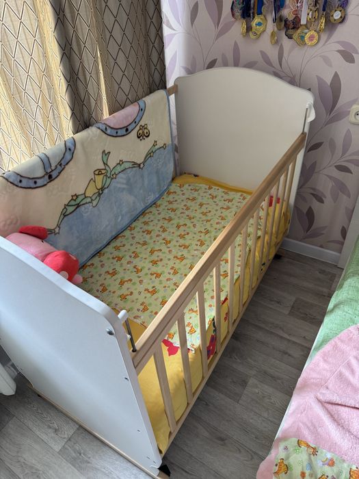 Манеж с матрасом