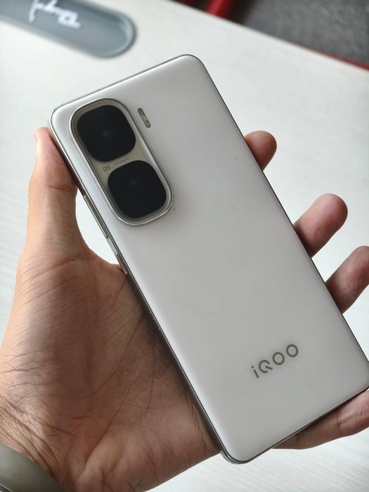 Iqoo neo 10 разбитое стекло не матрица