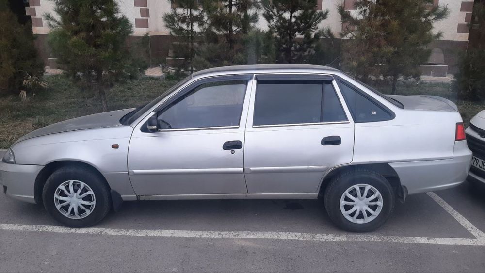 Moshina sro’chniy sotiladi