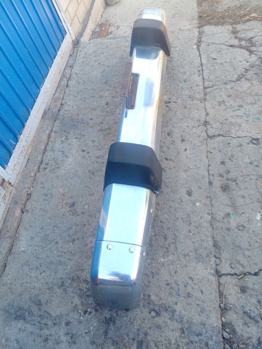 Бампер на ниссан патрол Y60