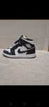 Adidasi Jordan 1 mid