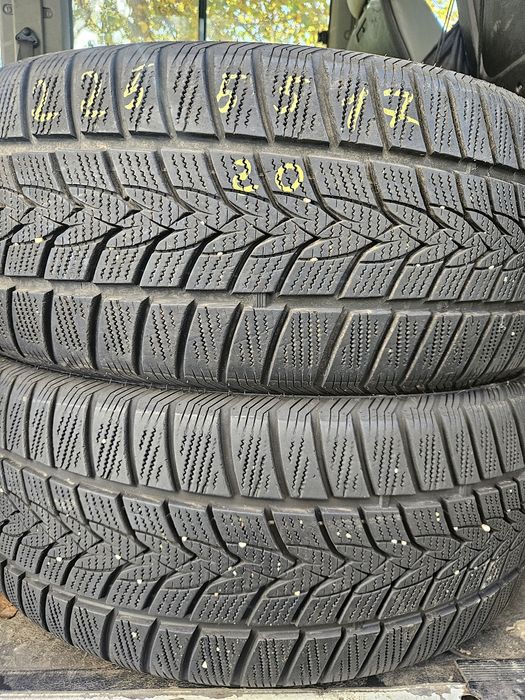 Гуми 225/55/17 2броя