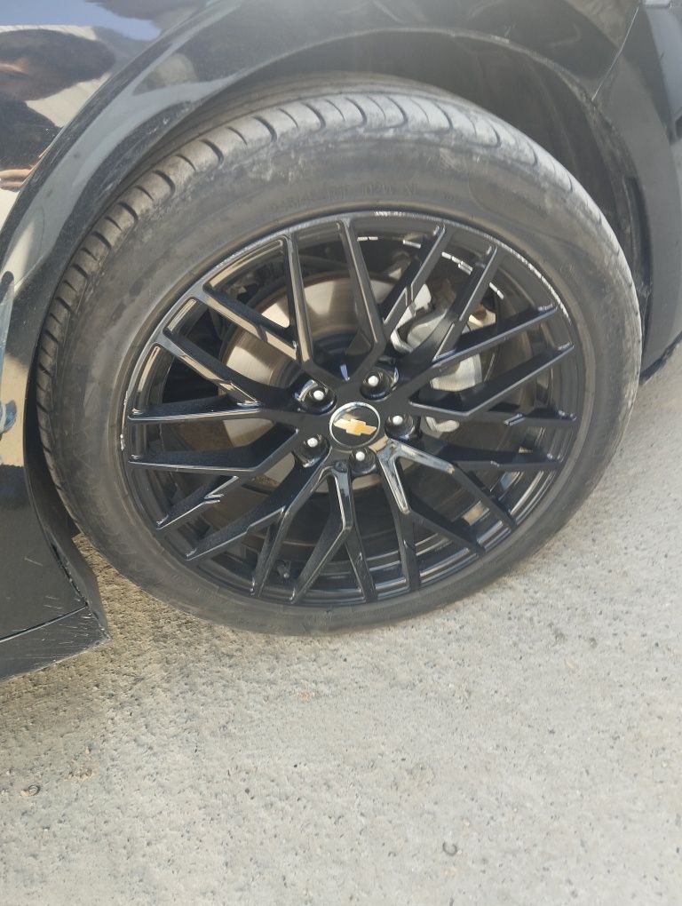 Barteram bor 4 ta baloni yandi