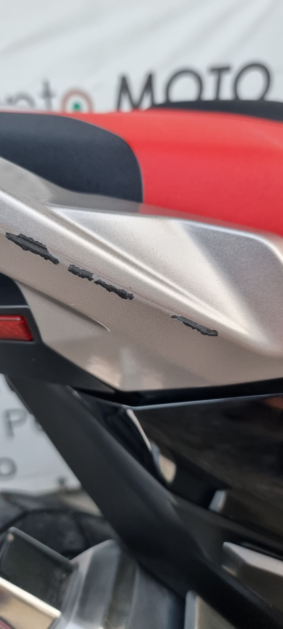 Punto Moto Vinde  Honda xadv750 Abs