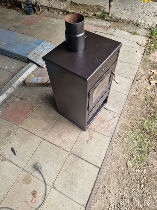 Vand semineu soba de putere mare 9 kw cu focar mare.