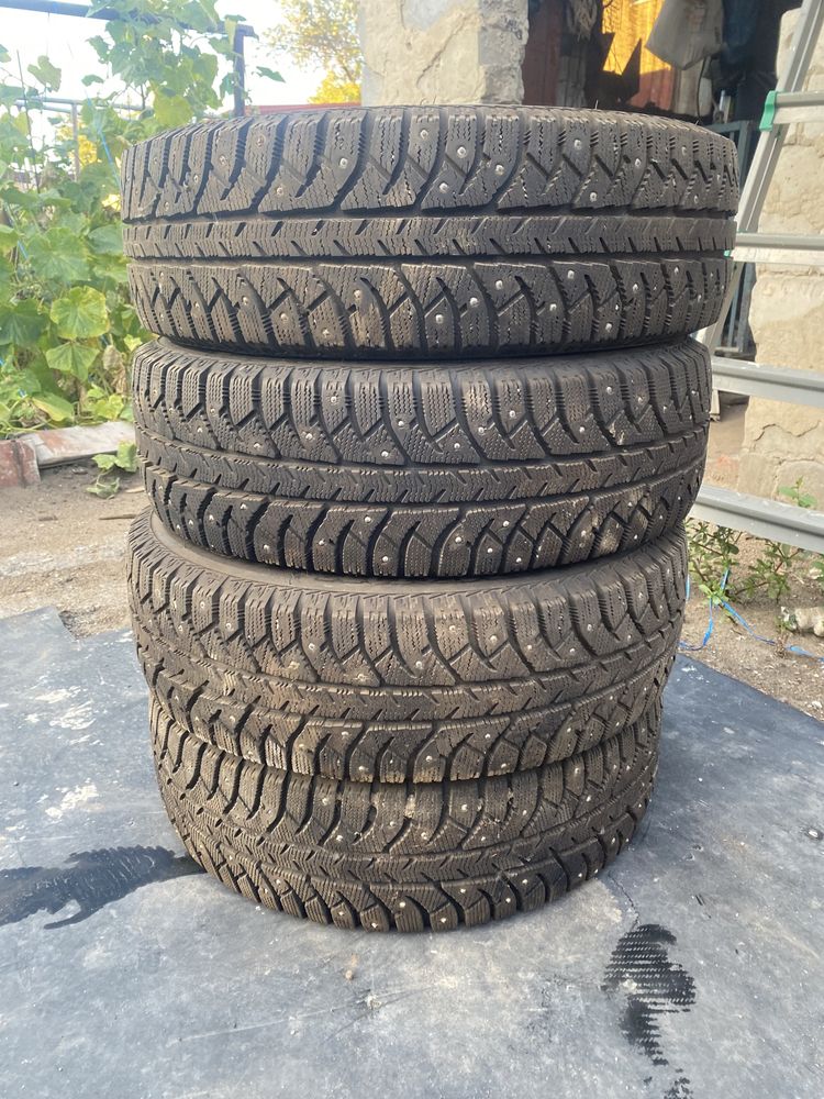 Продам зимнюю резину