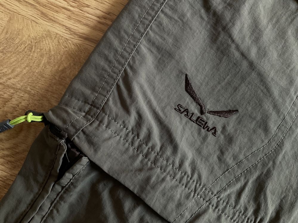 Salewa pantaloni originali outdoor 2 in 1 impecabili