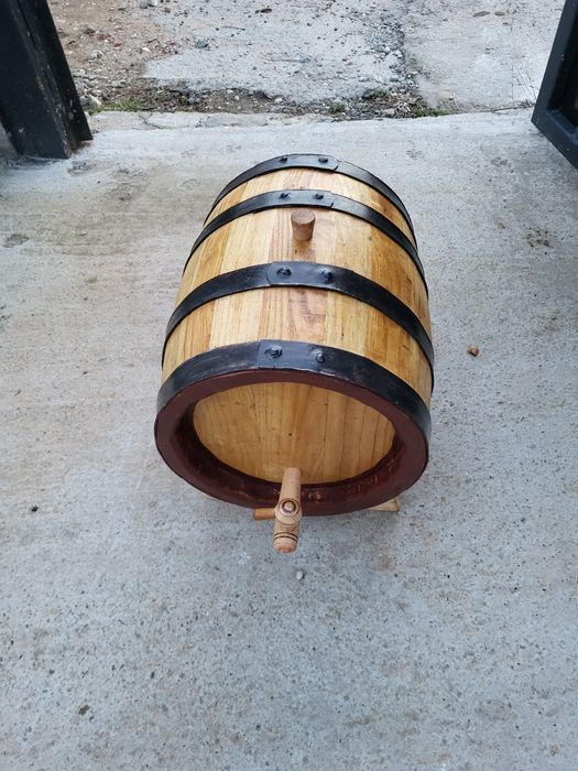 Butoaie lemn de dud stejar și salcâm derivate din butoaie