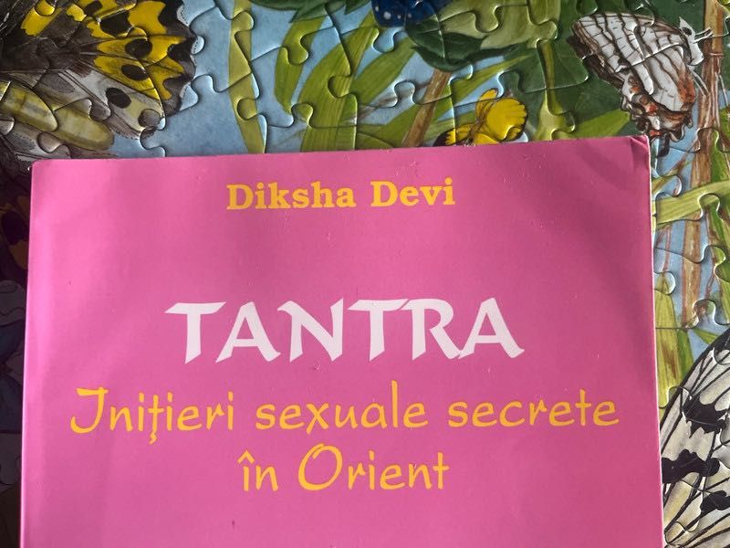 Carte Tantra, initieri sexuale secrete in Orient