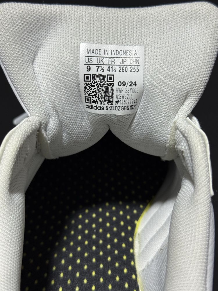 Крассовки ADIDAS из Nordstrom Rack (Калифорния, США)