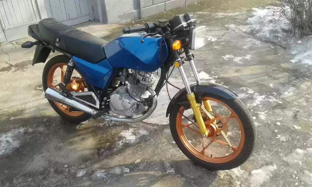 Продам мотоцикл Suzuki