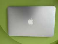 MacBook Air (11-inch, Mid 2013) + Magic Mouse 2 white + geanta laptop