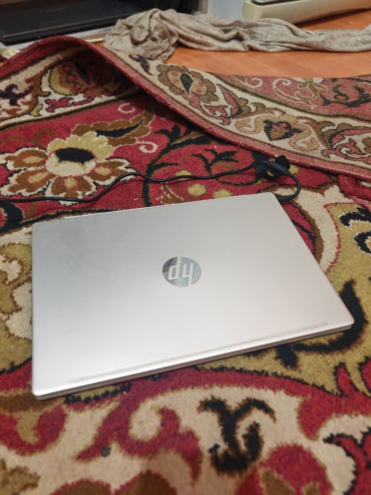 Ультрабук Нр Pavilion Core i3-8145