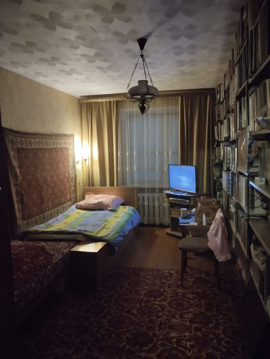 Продам 2 комнатную квартиру