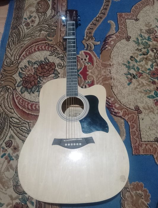 Гитара 41размер.