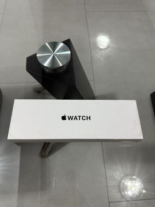 Apple Watch SE (2nd Gen) midnight 40mm / GPS • NOU / SIGILAT •