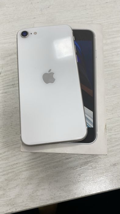 Iphone se 2 128gb в идеале
