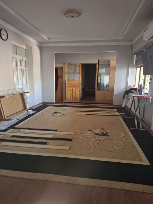 Срочна ховли сотилади