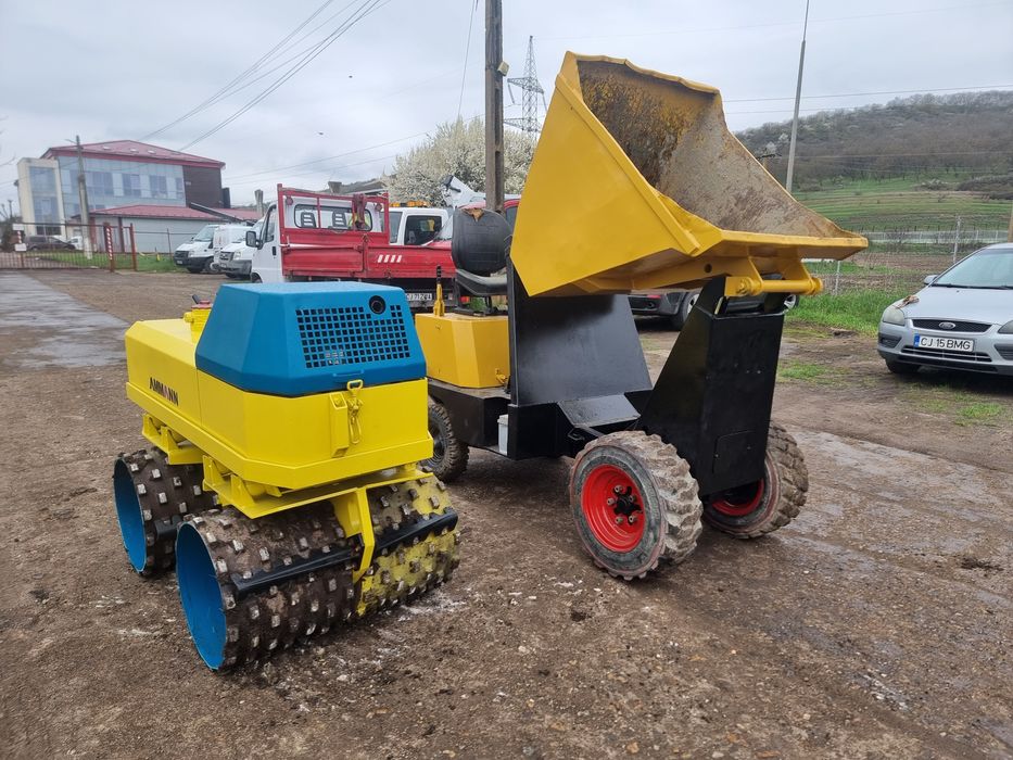 Inchiriez Excavator 2.8t 3.5t 8.5 t Cilindru Compactor Picon Demolari
