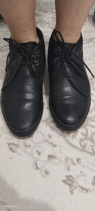 Продам зимние ботинки