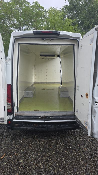 Vand iveco daily 35c 15 frigorific / variante