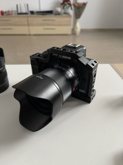 Canon eos M50 + 2 obiective + accesorii