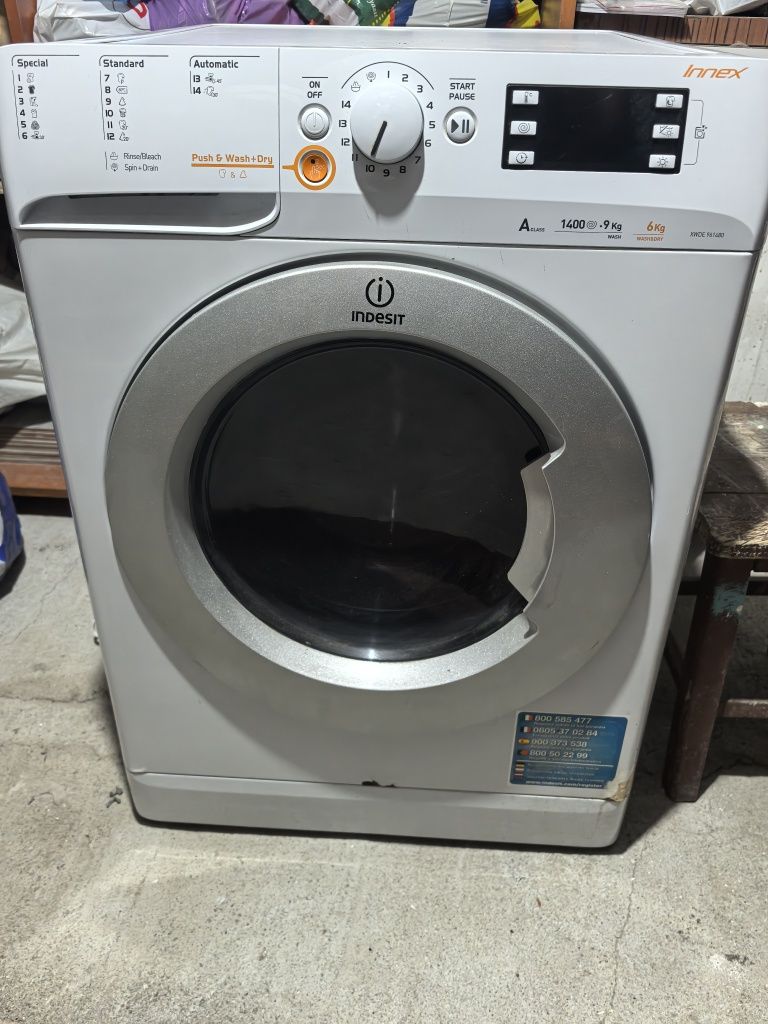 Vând mașină de spălat indesit innex cu uscător de rufe