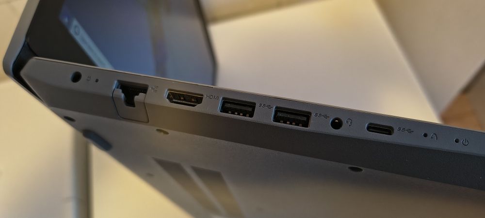 Laptop LENOVO (17'+16 gb ram)