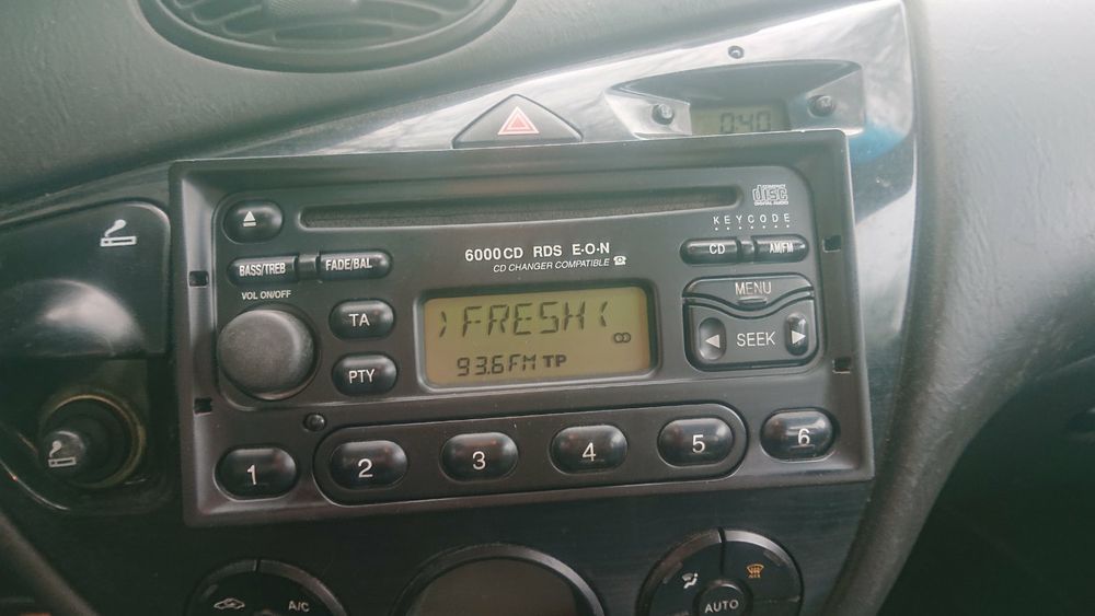 Работещо    CD 6000 RDS E-O-N  за форд,ford  мондео,галакси, транзит.