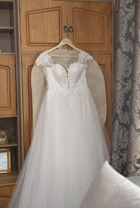 Vând roche de mireasă