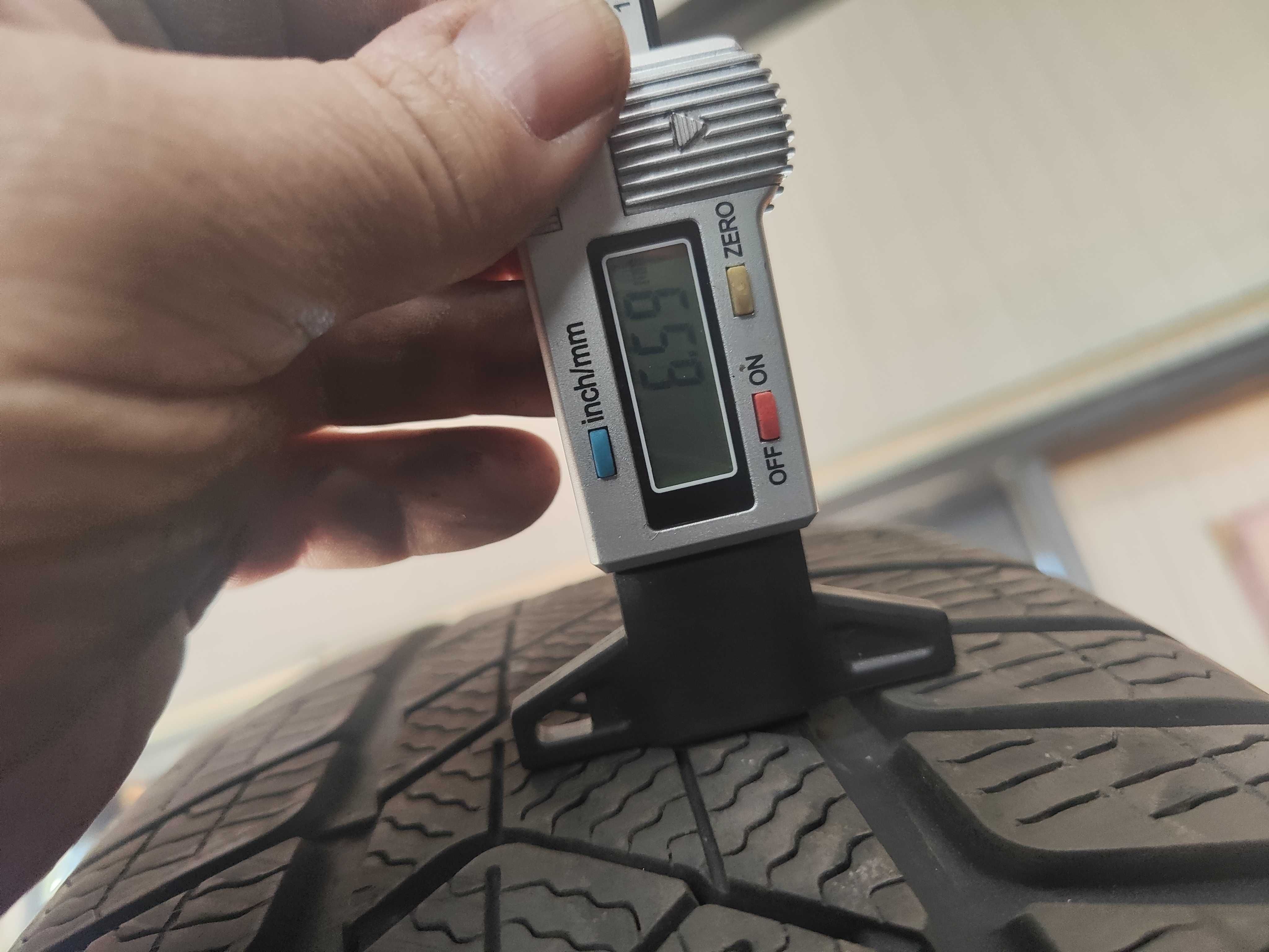 2бр. зимни гуми 225/60/18 Pirelli