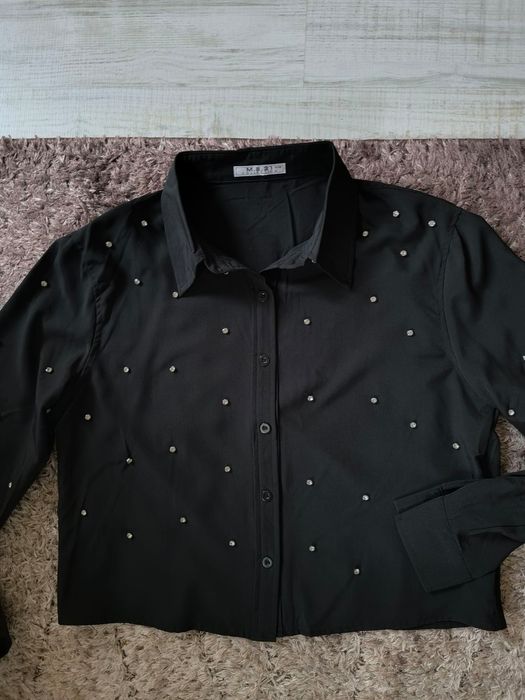 Нова къса ризка с камъчета