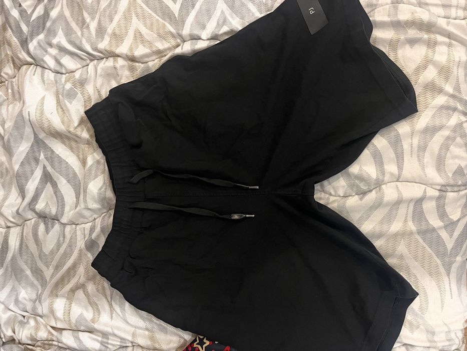 Къси Панталони Pause