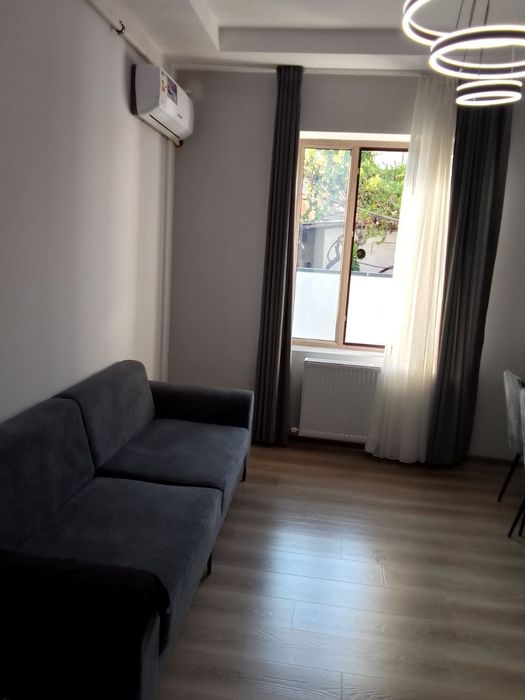 Цалковский 3 комнатная сдаётся  семя. Девушки, парни