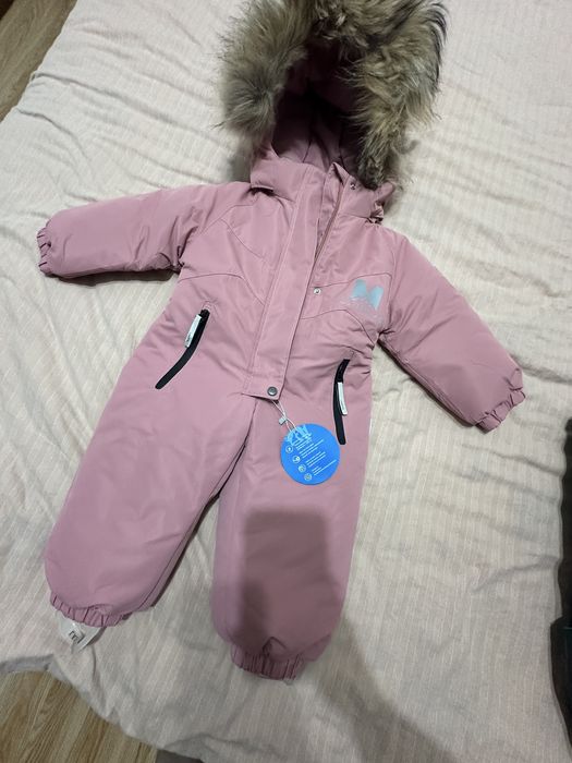 Срочно продам комбинезон для девочки LASSYE