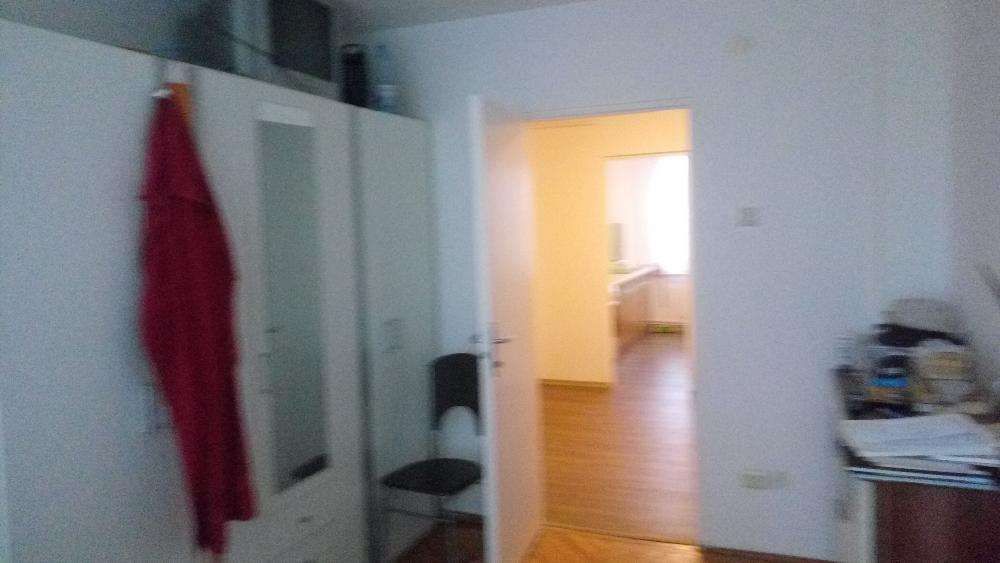 apartament 4 camere progresu, pot schimba cu casa in deva