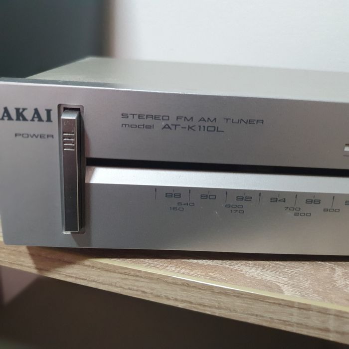 Vând tuner fm Akai și CD player onkio