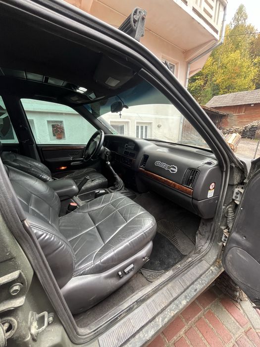Vand schimb jeep grand cheroke 2.5 disel , recomditionat total