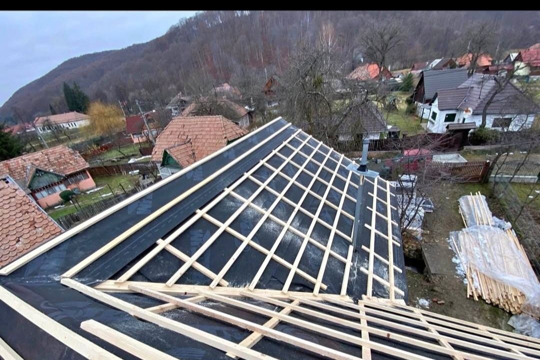 Executam orice tip de reparatie pentru acoperis si montam sisteme de a