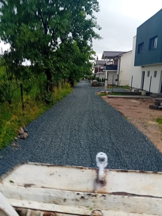 Servicii cu utilaje de constructii