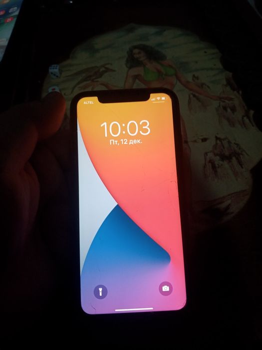 Продам Айфон 11 в хорошем состоянии