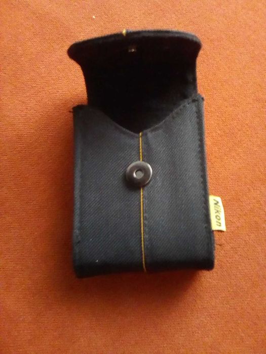 Gentuta originala aparat foto NIKON model 2