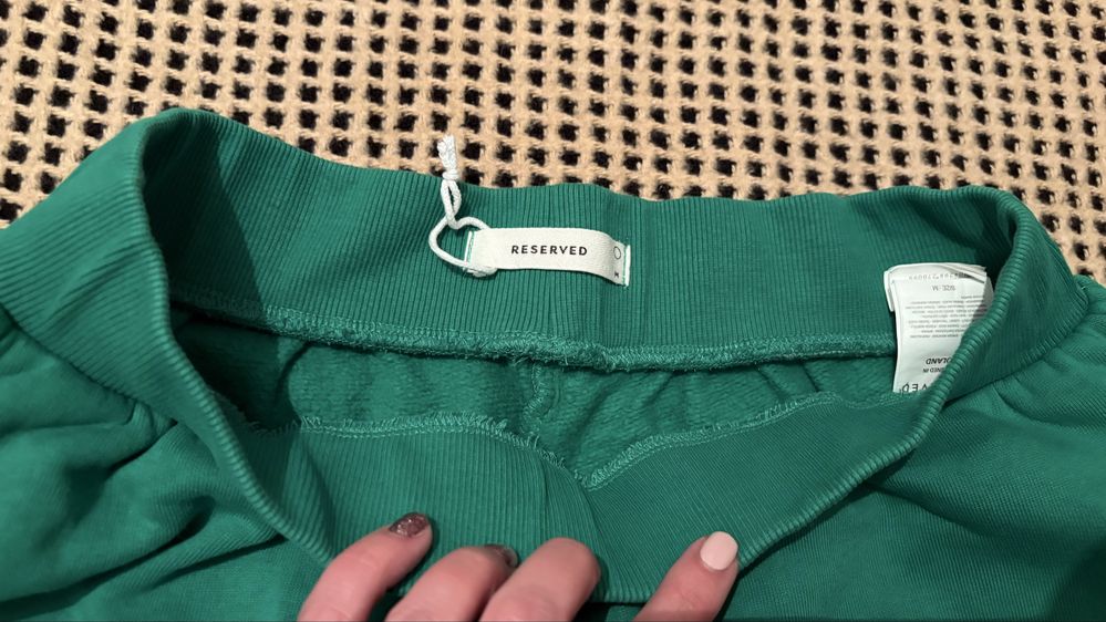 Спортен комплект Reserved