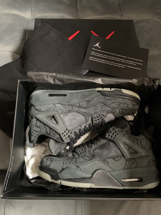 Jordan 4 Retro Kaws Black